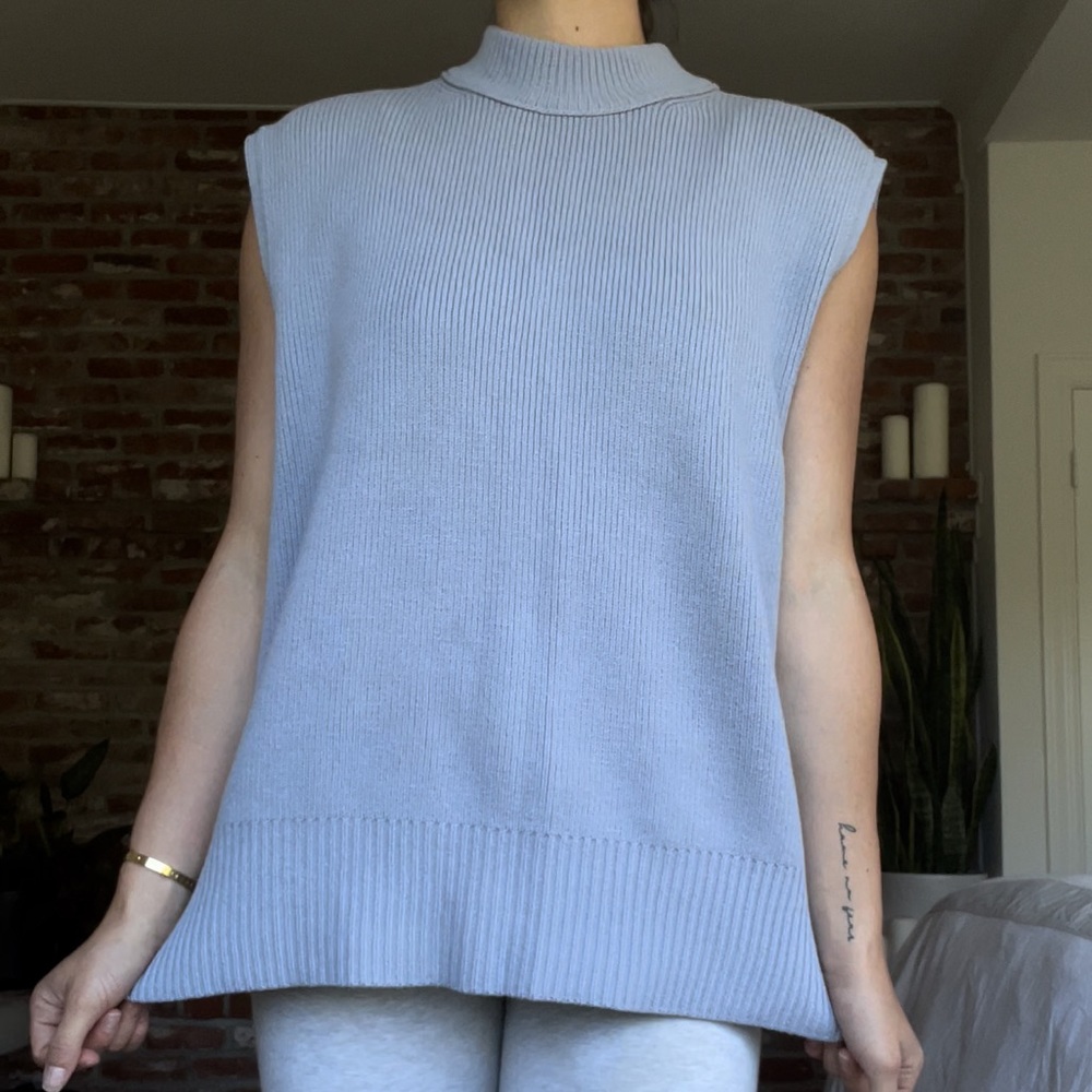 FREE PEOPLE✨HIGH-NECK LAVENDER SWEATER